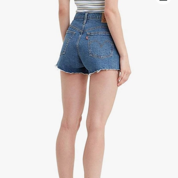 Levi’s 501 original high rise denim shorts. Size 25. - Picture 3 of 5